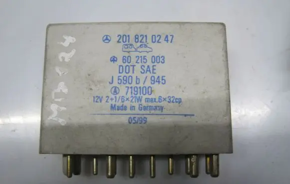 Mercedes-Benz E W124 Other relay 2018210247