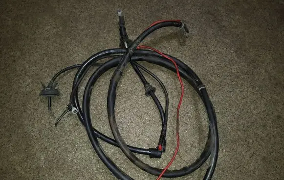 BMW 5 E34 Positive cable (battery) 12421703094