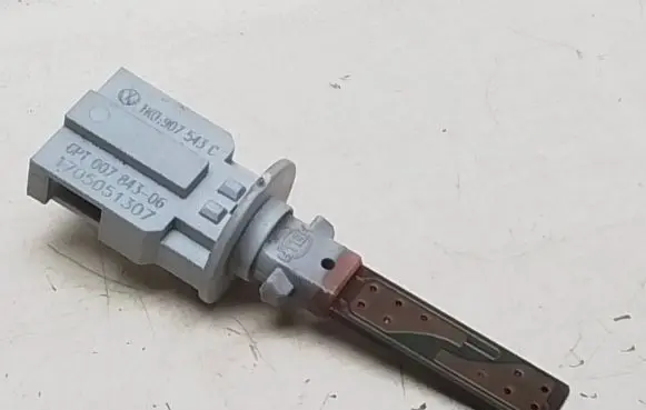 Volkswagen PASSAT B6 Interior temperature sensor 1K0907543C