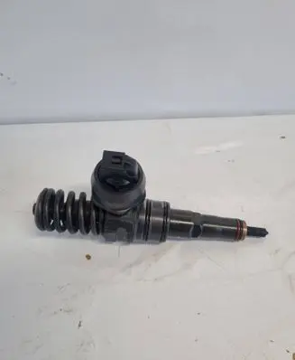 Audi A6 S6 C6 4F Fuel injector 0414720215