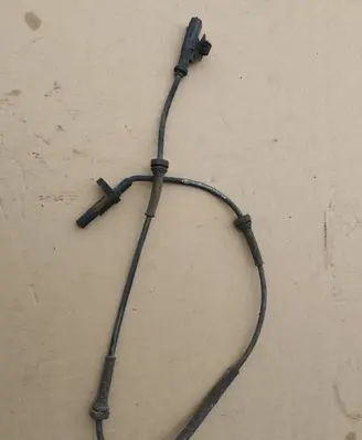 Renault Trafic III (X82) ABS rear brake sensor 479004618R