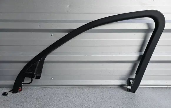 Maserati Grecale Front door trim (molding) 06701973780