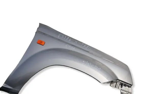 Nissan X-Trail T30 Fender 53C21