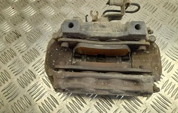 Volkswagen Touareg II Rear brake caliper 7P0615424