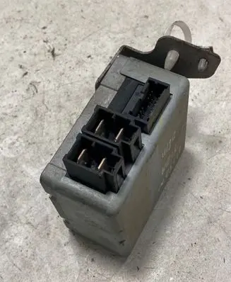 Nissan Tiida C11 Power steering control unit/module 28500EM10A Q1T26871M 99132102