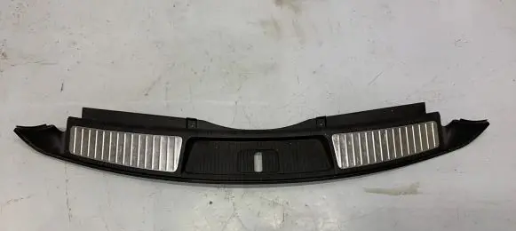 Opel Insignia A Trunk/boot sill cover protection 13222434