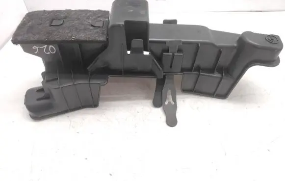 Audi Q3 8U Tool box 8U0011215