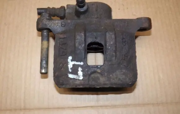 Mitsubishi Lancer Rear brake caliper