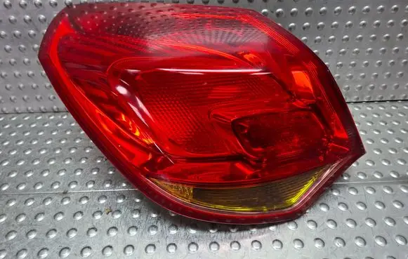 Opel Astra J Rear/tail lights S26282547