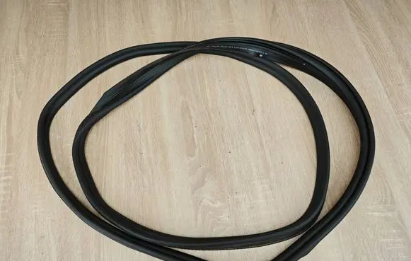 Audi A4 S4 B9 Trunk rubber seal (body) 8W5827705D