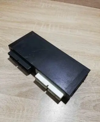 BMW 5 E34 Comfort/convenience module 1384331