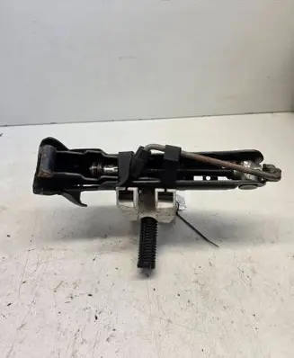 Volvo V70 Lift Jack 8679369