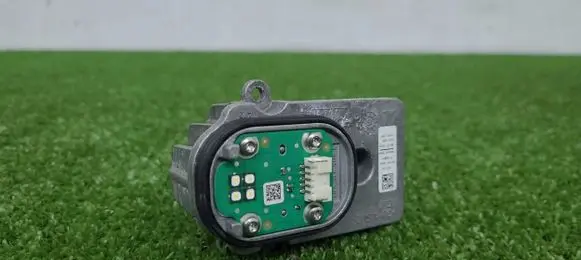 Mercedes-Benz C W205 LED ballast control module 1305715284