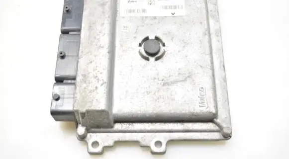 Dacia Sandero Engine ECU kit and lock set 237105499R