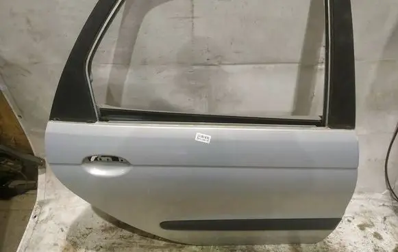 Renault Scenic I Rear door PILKOS