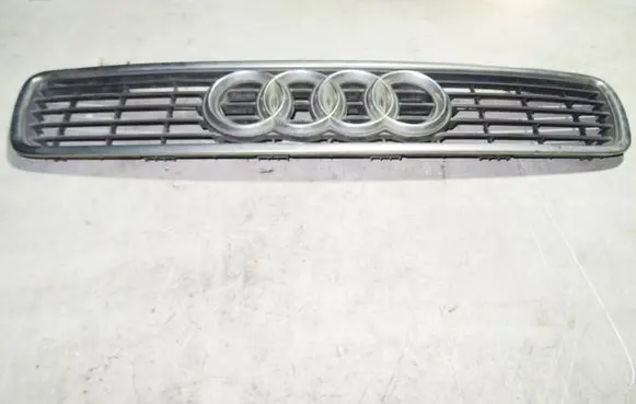 Audi A4 S4 B5 8D Front grill 8D0853651J