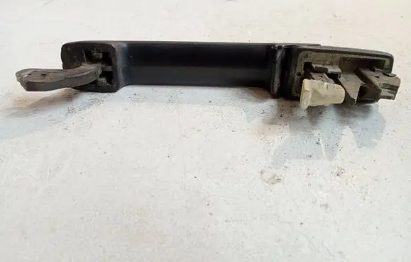 Volkswagen Golf III Rear door exterior handle 012321