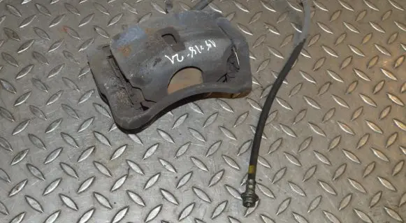 Nissan X-Trail T32 Front brake caliper