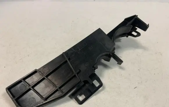 Audi Q7 4M Other engine bay part 4M0971871BJ