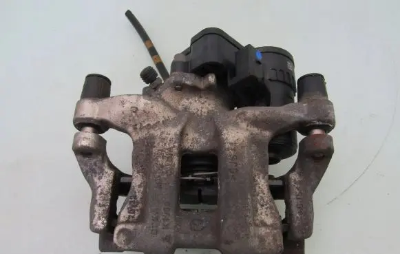 Mazda CX-30 Rear brake caliper BCKA26980A