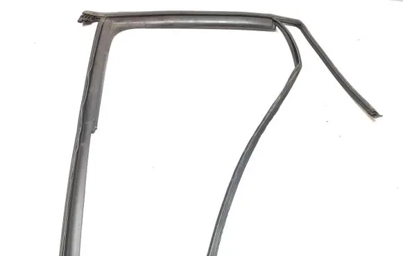 Audi Q2 - Rear glass trim 81A839439