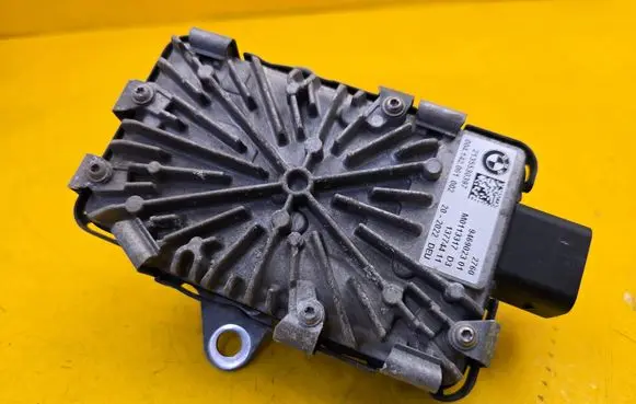 BMW 3 G20 G21 Gearbox-reducer motor 9469023