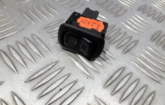 Daihatsu Terios Windscreen/window heater switch 