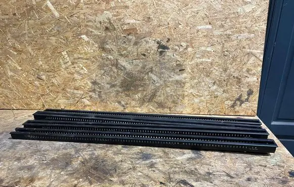 Renault Espace IV Rear seat rail trim cover R120003050 20061125 2025406