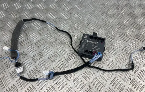 Mercedes-Benz C W204 Door control unit/module A2128203426 A2129028101 A2129004102