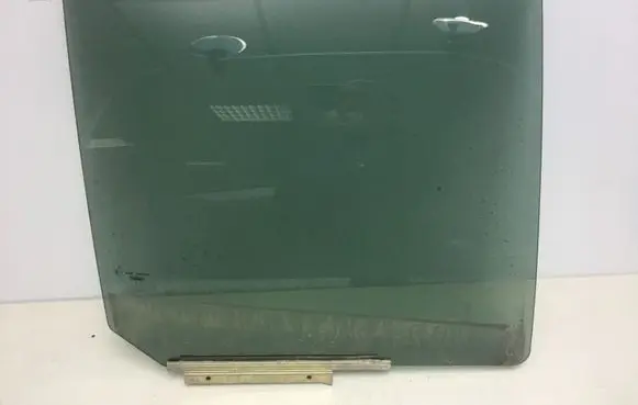 Opel Agila B Rear door window glass