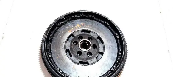 Volkswagen Golf IV Flywheel 028105264G