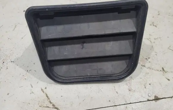 Volvo S90, V90 Quarter panel pressure vent 31390867