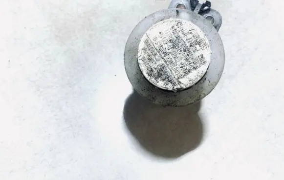 Brake fluid reservoir