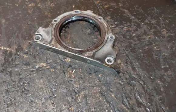 BMW 5 E39 other engine part 2245265 11142245265