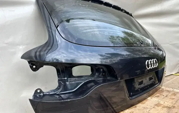 Audi Q7 4L Back/rear loading door 