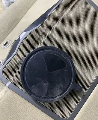 Volvo S80 Headlight/headlamp dust cover