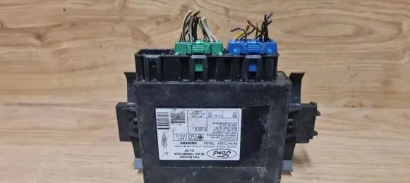 Ford Focus Comfort/convenience module 98AG15K600ADA