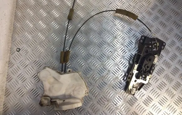 Honda Civic Front door lock 72151SMGE0