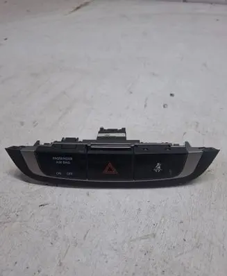 Hyundai ix35 Hazard light switch 847402S450TAN