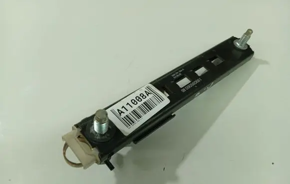 Opel Zafira A Seat belt adjustment rail 090560661
