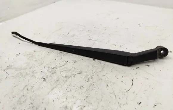 Toyota Avensis T250 Front wiper blade arm 6597NWB