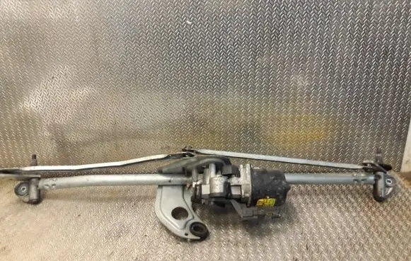 Mini One - Cooper Coupe R56 Front wiper linkage and motor 8377427