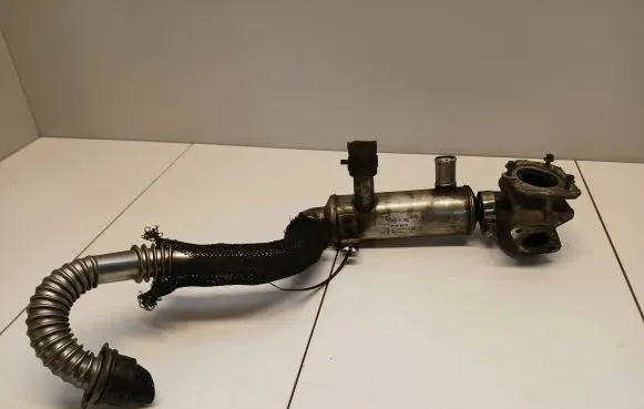 Ford Focus EGR valve cooler 9646762280 79998D VP1U3H9P445BB