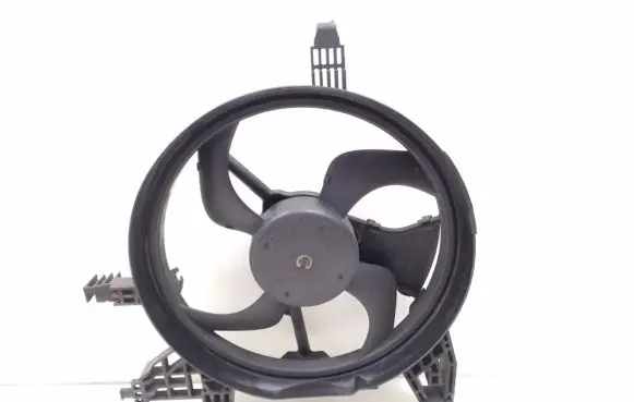 Nissan Micra Radiator cooling fan shroud