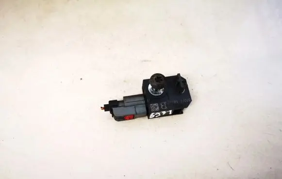 Chevrolet Orlando Airbag deployment crash/impact sensor 13502577