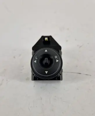 KIA Ceed Wing mirror switch 457480