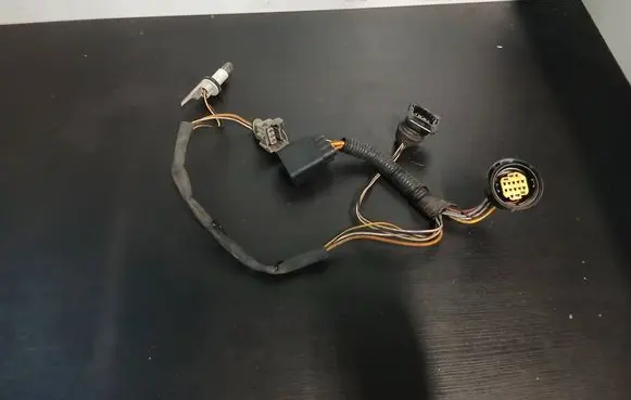 Volvo S60 Headlight/headlamp wiring loom/harness 89071193 P2004