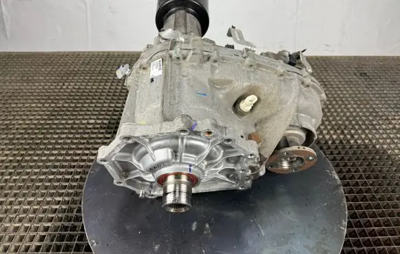 Nissan Navara D23 Gearbox transfer box case 331004JA1C 33100-4JA1C 4JA1C