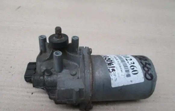 Ford Puma Front wiper linkage and motor
