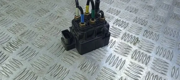 Jeep Grand Cherokee Air suspension valve block 